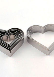 Set di tagliapasta a cuore - 9 pezzi