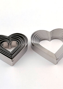 Set di tagliapasta a cuore - 12 pezzi