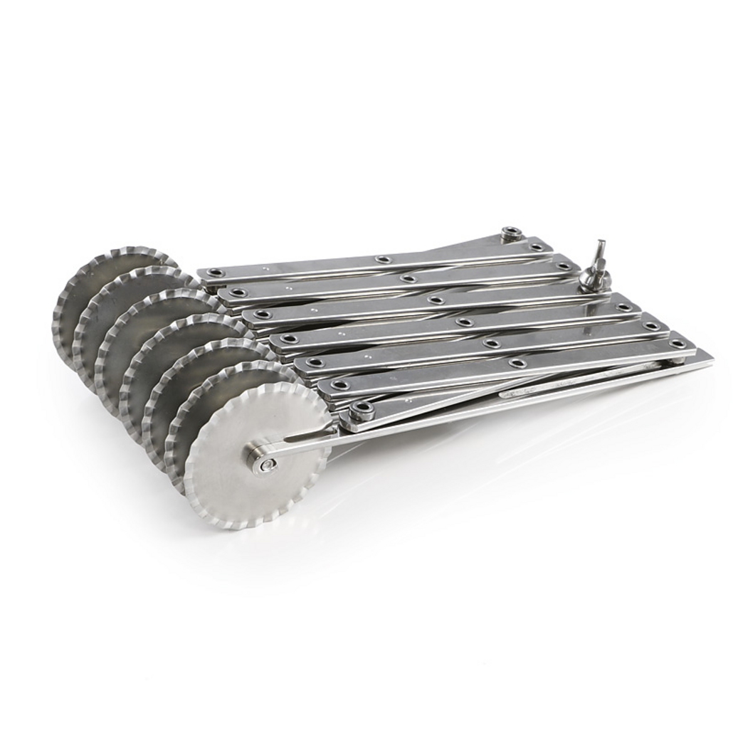 Coupe-pâtes extensible – 7 lames ondulées — 1