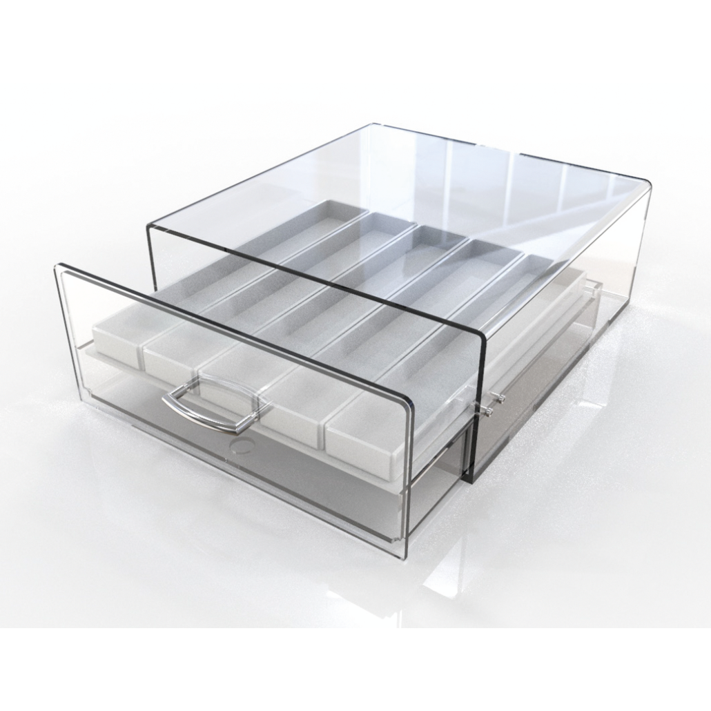 Tray with edges — 1